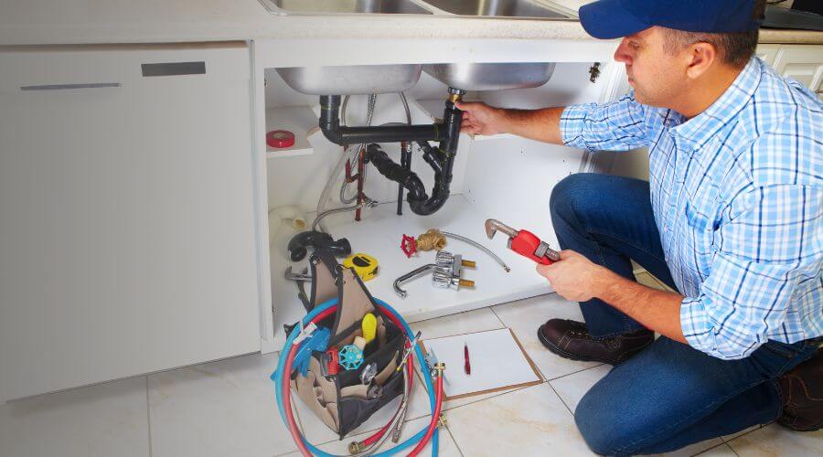 Expert burst pipe repair services in Irving, IL